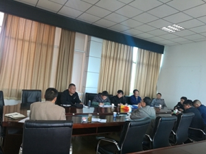 云南省公路局专家组到嵩明县督查国省干线公路建设情况