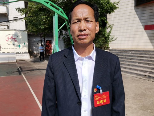 县人大代表王少云