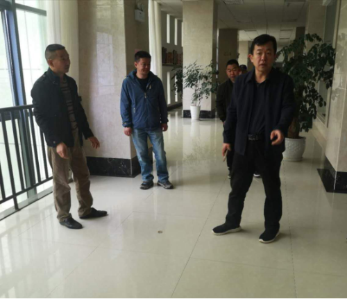 市科协党组书记、常务副主席齐江一行5人到嵩明调研中国流动科技馆区域化巡展工作404