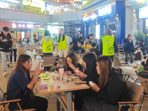 邻里文化集市志愿者