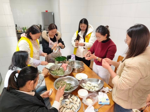 8b8f00c016cdef14362f2f83efb5a579