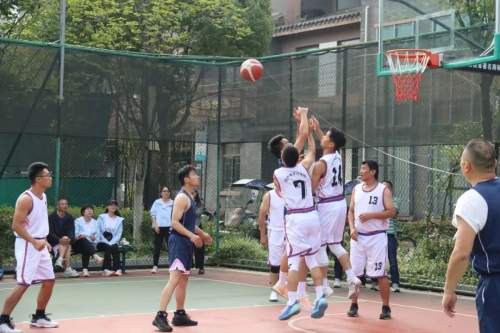 640 (18)