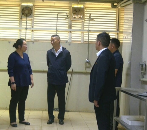 军1